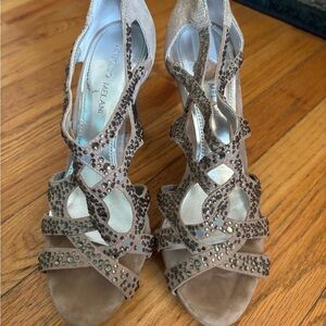 Antonio Melani Women's Tan Strappy Heels